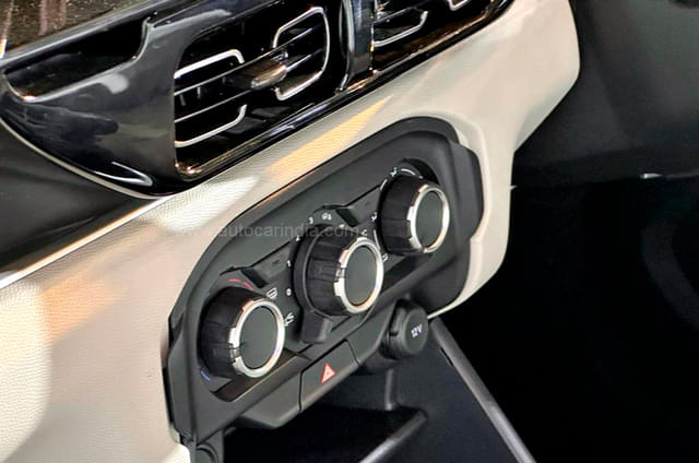 Ac Vents Front